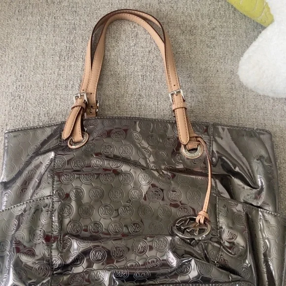Michael Kors Shiny Gray Tote with Tan Handles - Picture 1 of 2